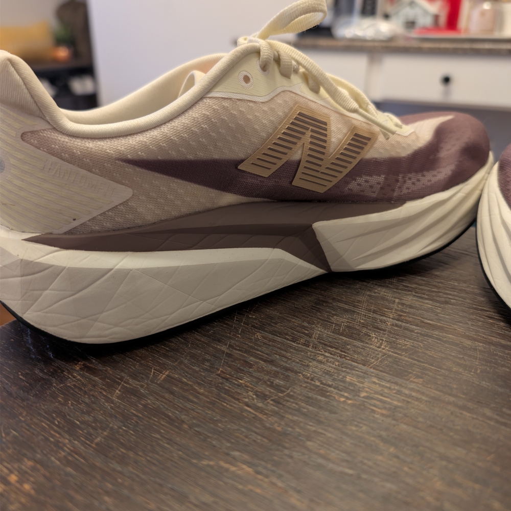 Men's New Balance Fuel Cell Rebel V.5 Running Shoes - Picture 6 of 7